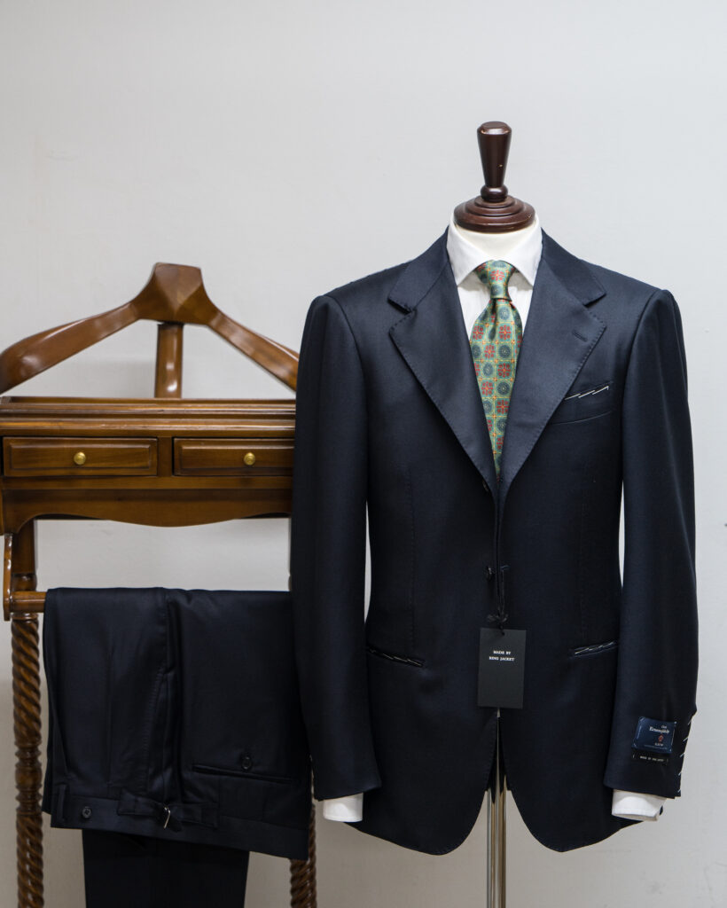 17D8DBAD-528E-43F0-9A70-116767272439