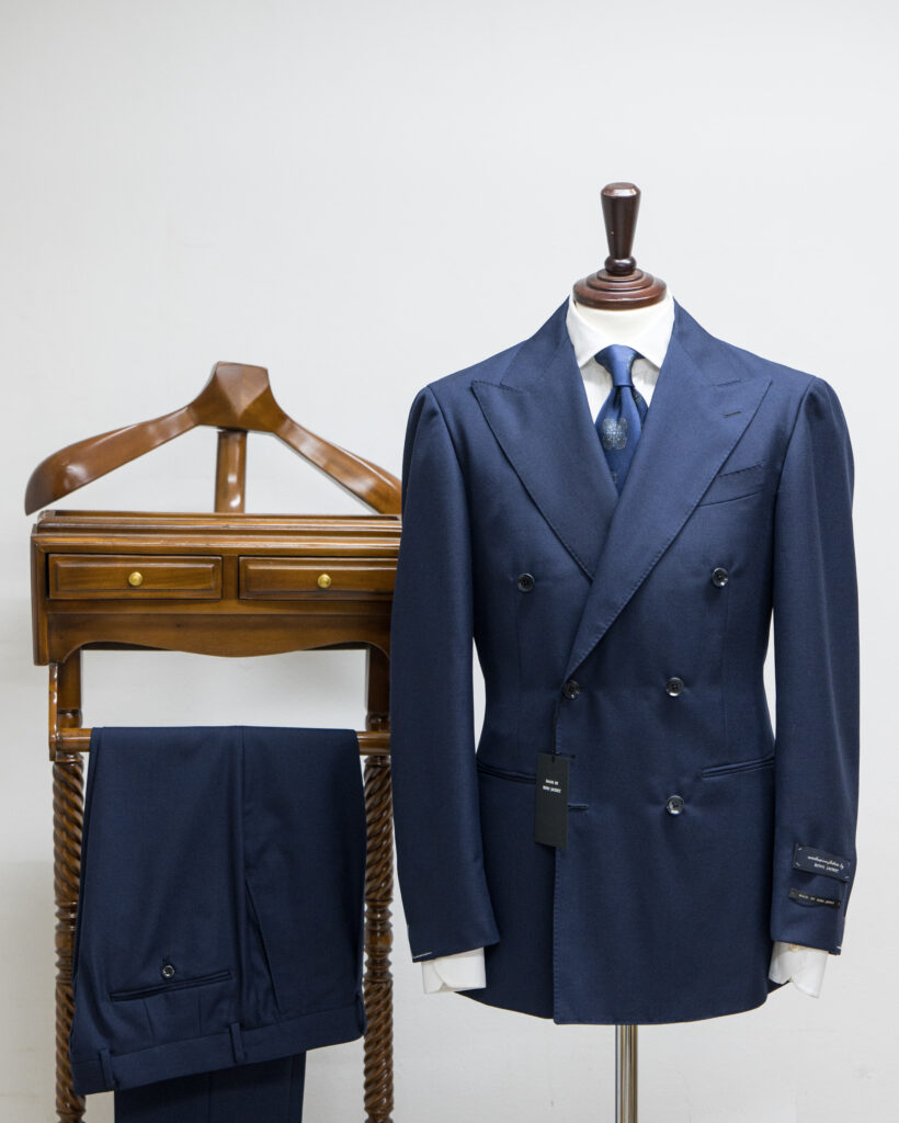 60004FA8-9B0A-49FA-BB06-36C5C0E76B4E